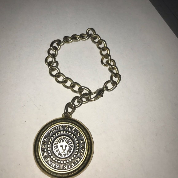 Vintage Anne Klein Lion Head Bag Charm Key Chain Gold Tone Black - Picture 3 of 3